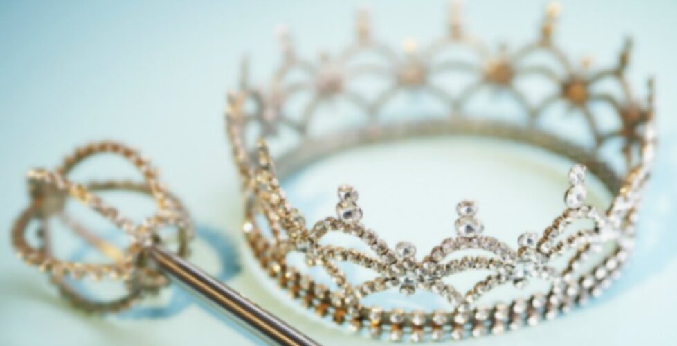 queen_esther_crown01